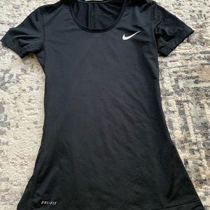 Nike pro top